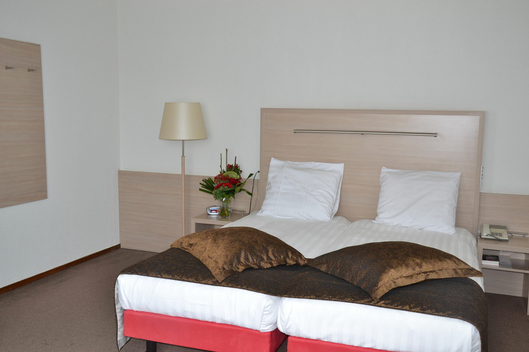 Fletcher Restaurant De Witte Raaf 4*