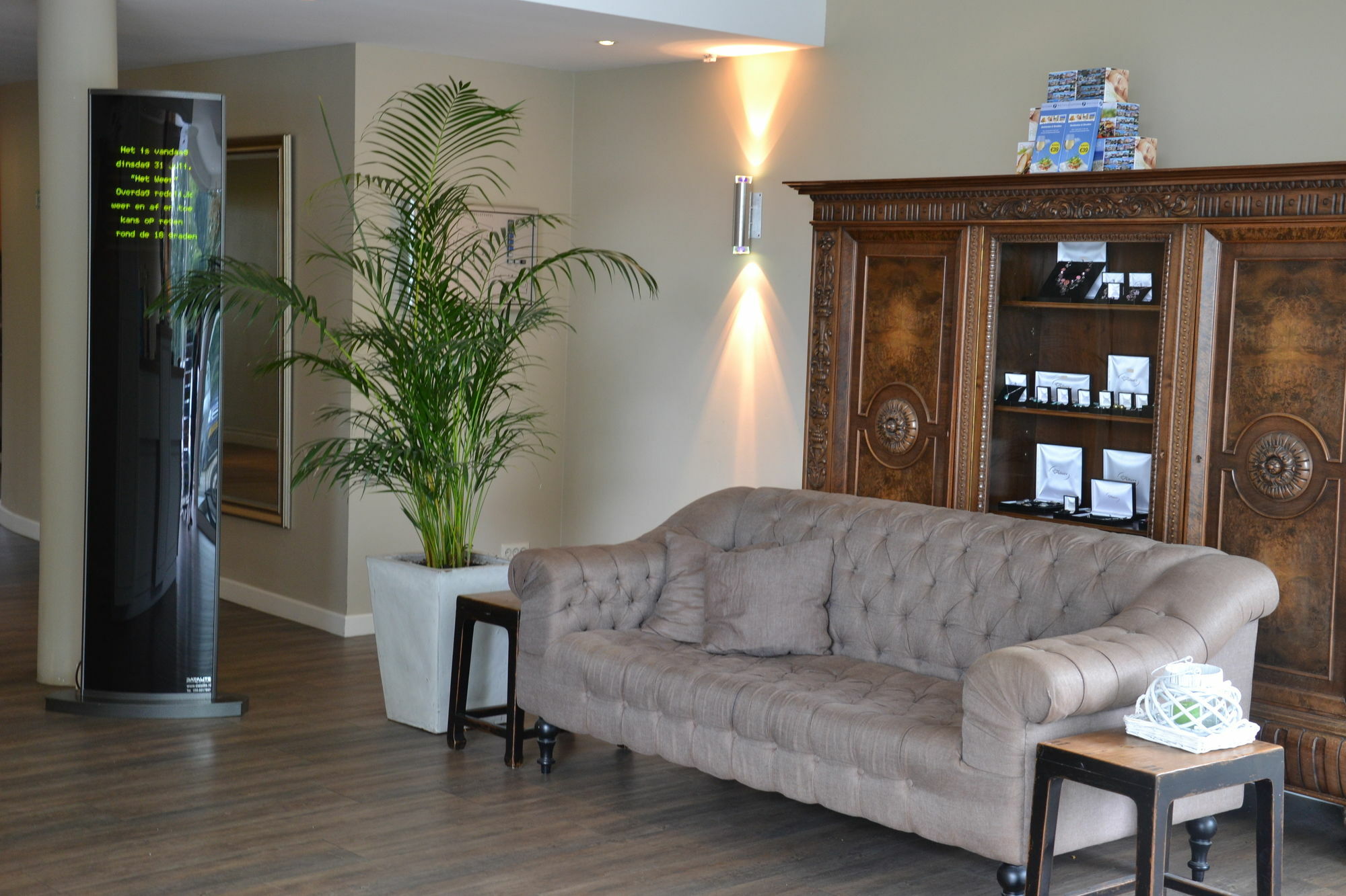 Hotel Fletcher Restaurant De Witte Raaf 4*