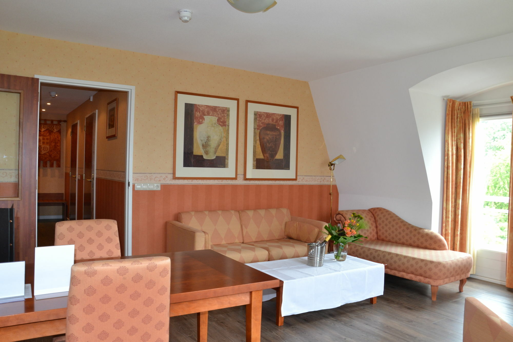 Fletcher Restaurant De Witte Raaf Hotel